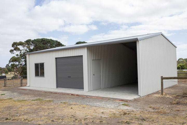11m × 7m garage shed in Millicent SA built by Blackbird Industries